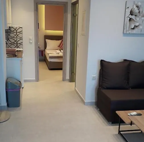 House Dilena Tsimtsiri Luxury 2 リメナリア